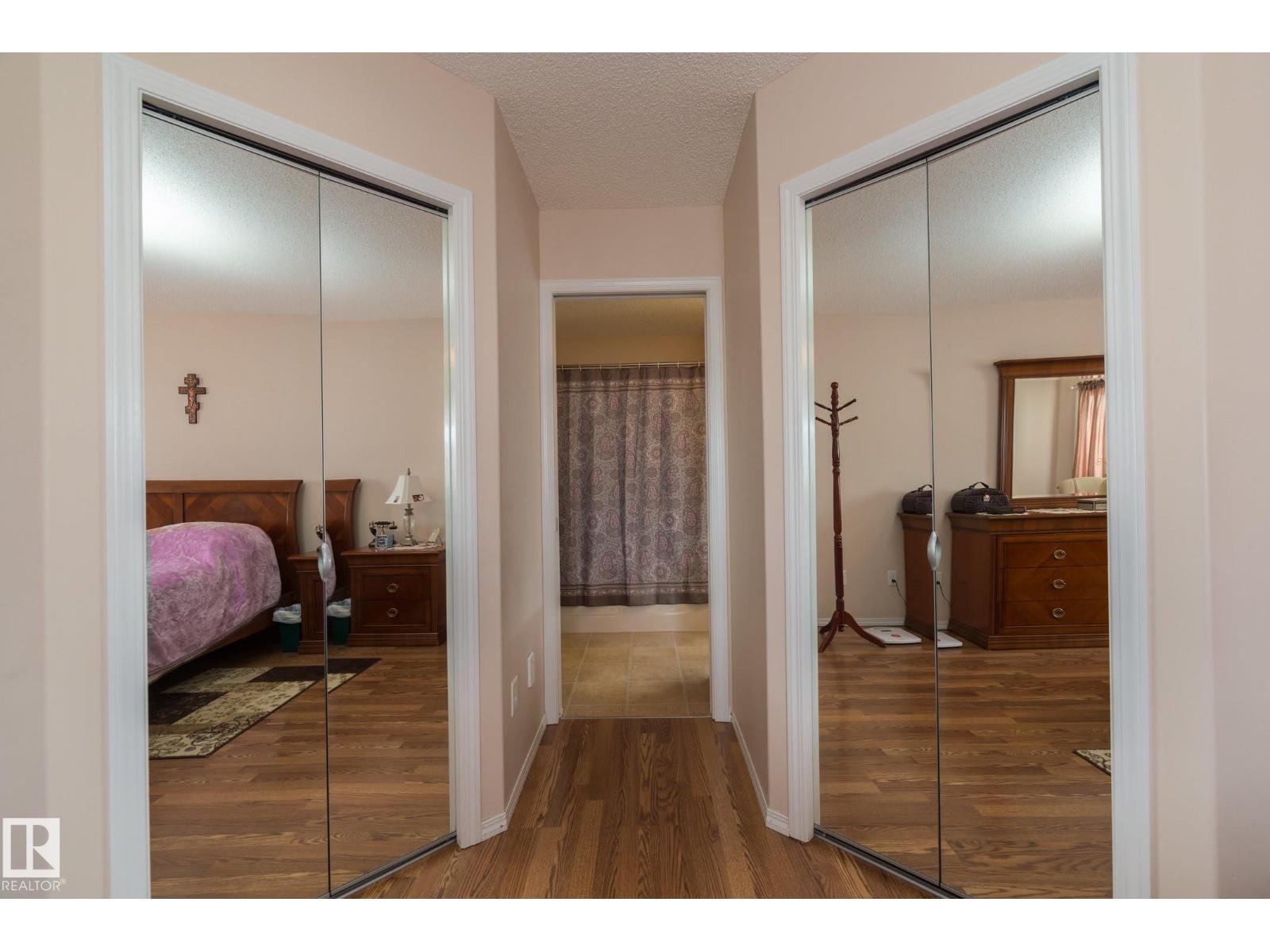 243 HILLIARD GREEN GR NW, Edmonton