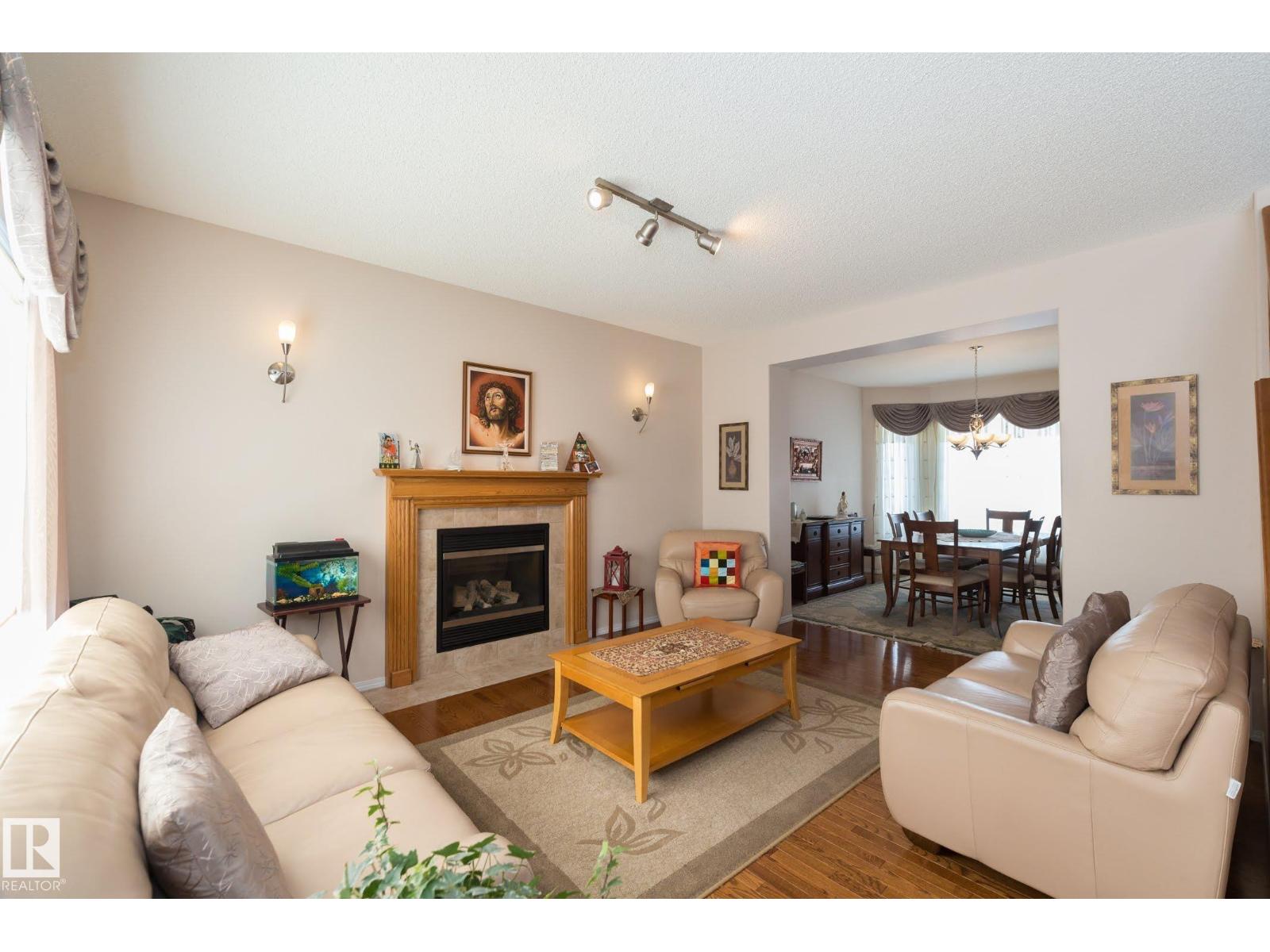 243 HILLIARD GREEN GR NW, Edmonton