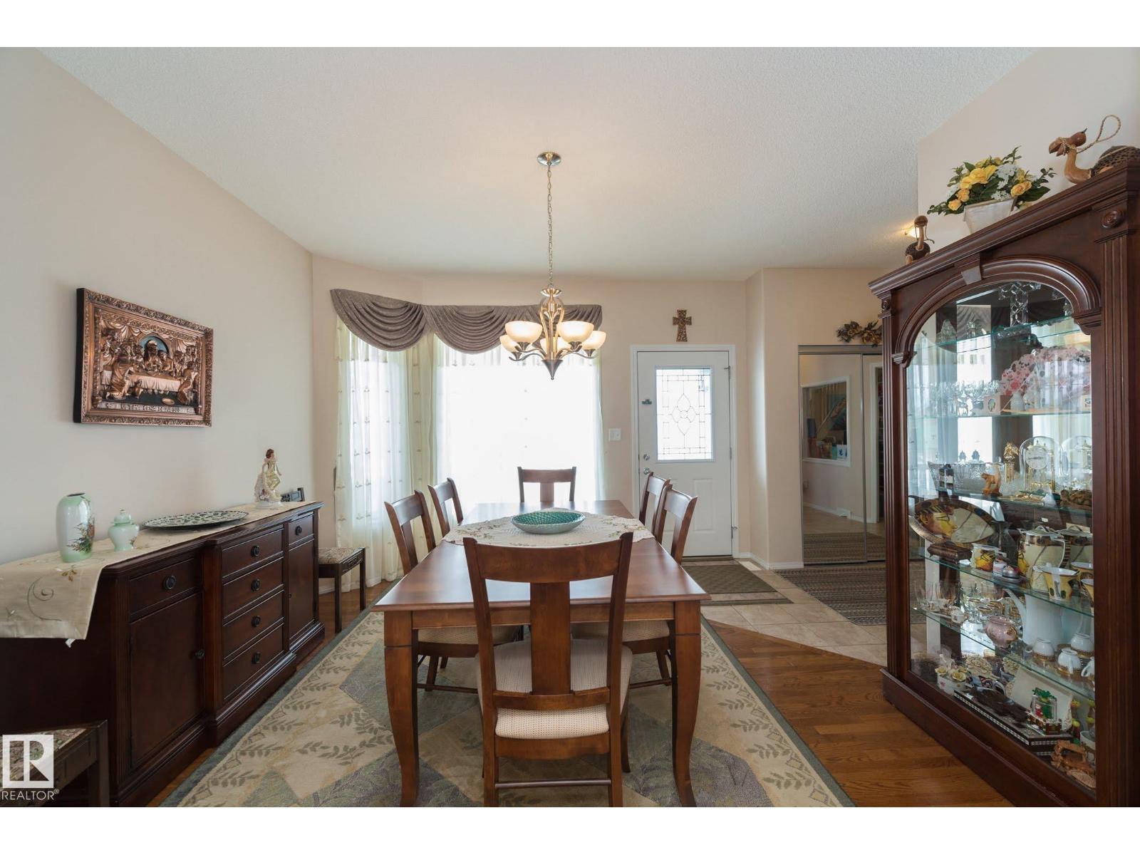 243 HILLIARD GREEN GR NW, Edmonton