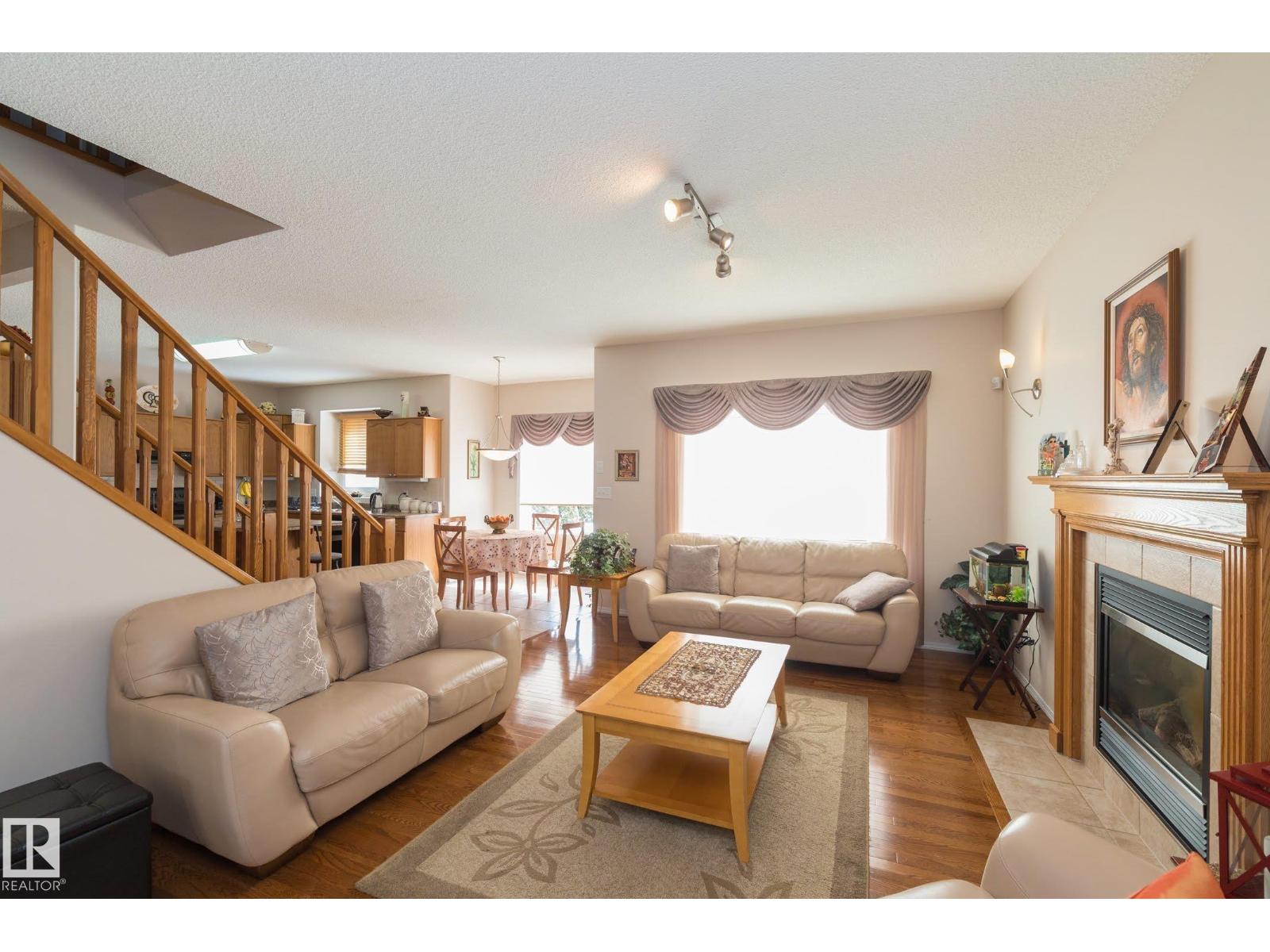 243 HILLIARD GREEN GR NW, Edmonton