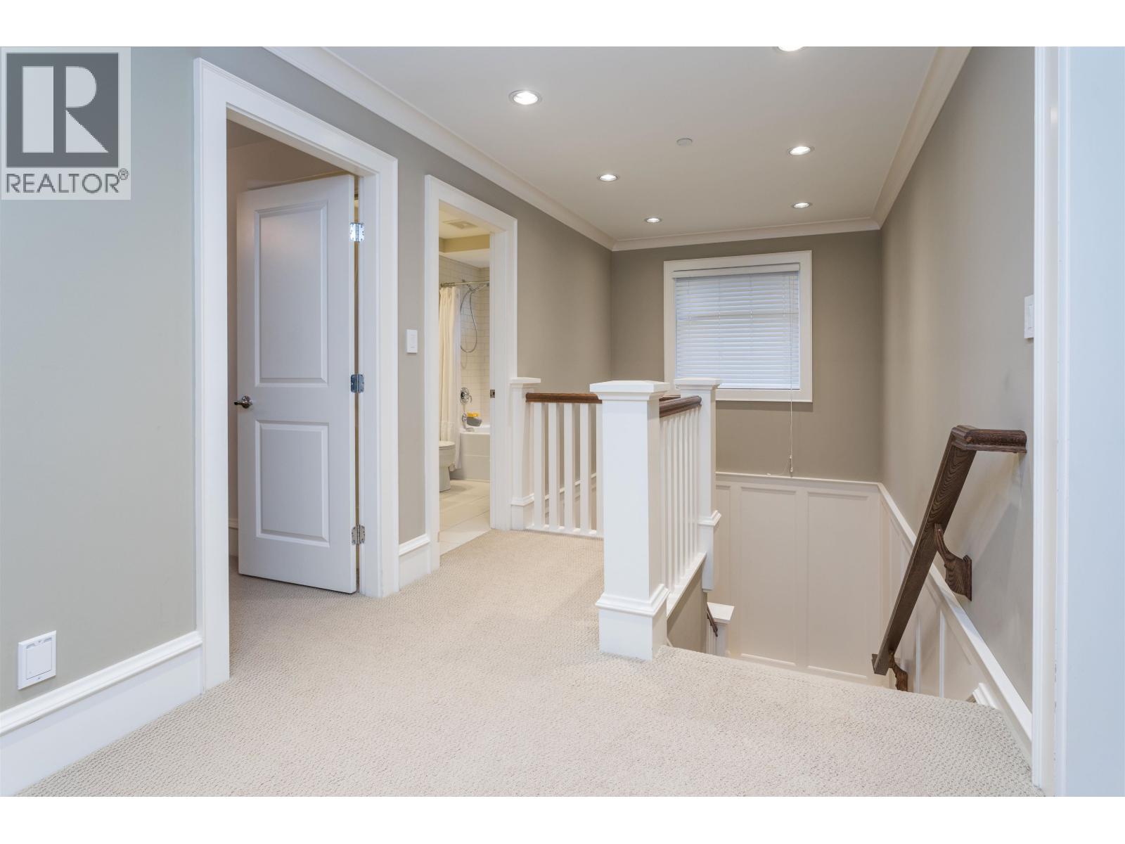 6417 PITT STREET, West Vancouver