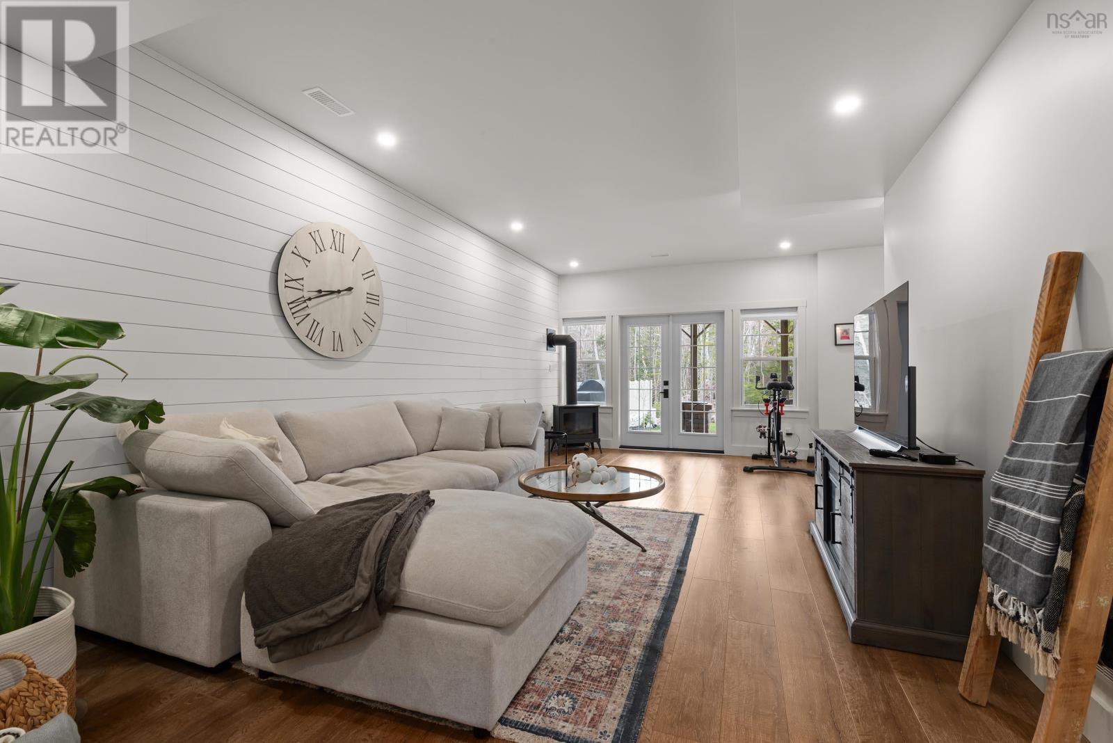 Property 27 of 43 of 19 Cranfield Court