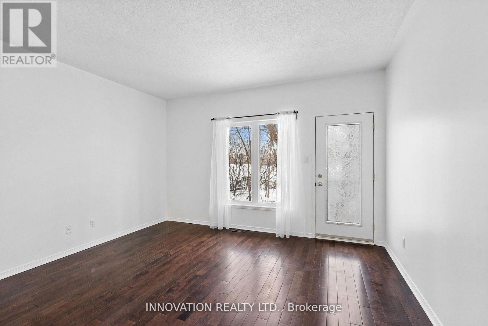 3 Bed, 2 Bath House for Rent in Ottawa – 9 – 1032 REDTAIL PRIVATE, Ottawa – MLS# X13090088 - Image 27
