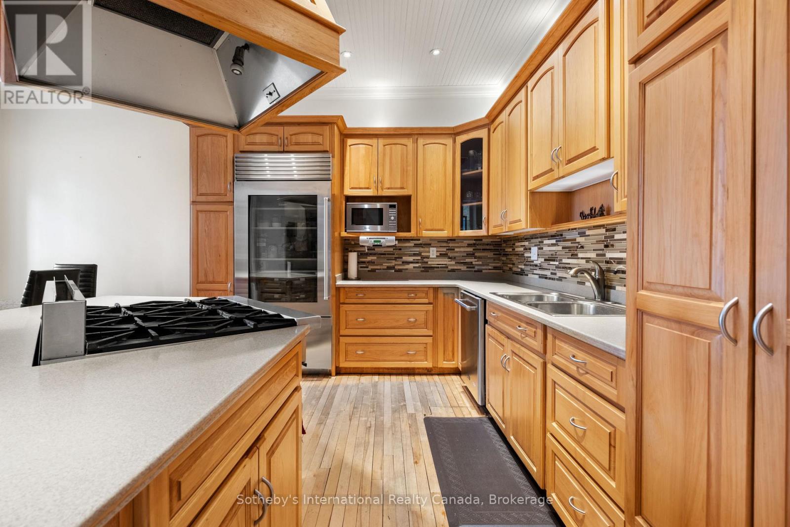 194 GRAND RIVER STREET N - 21