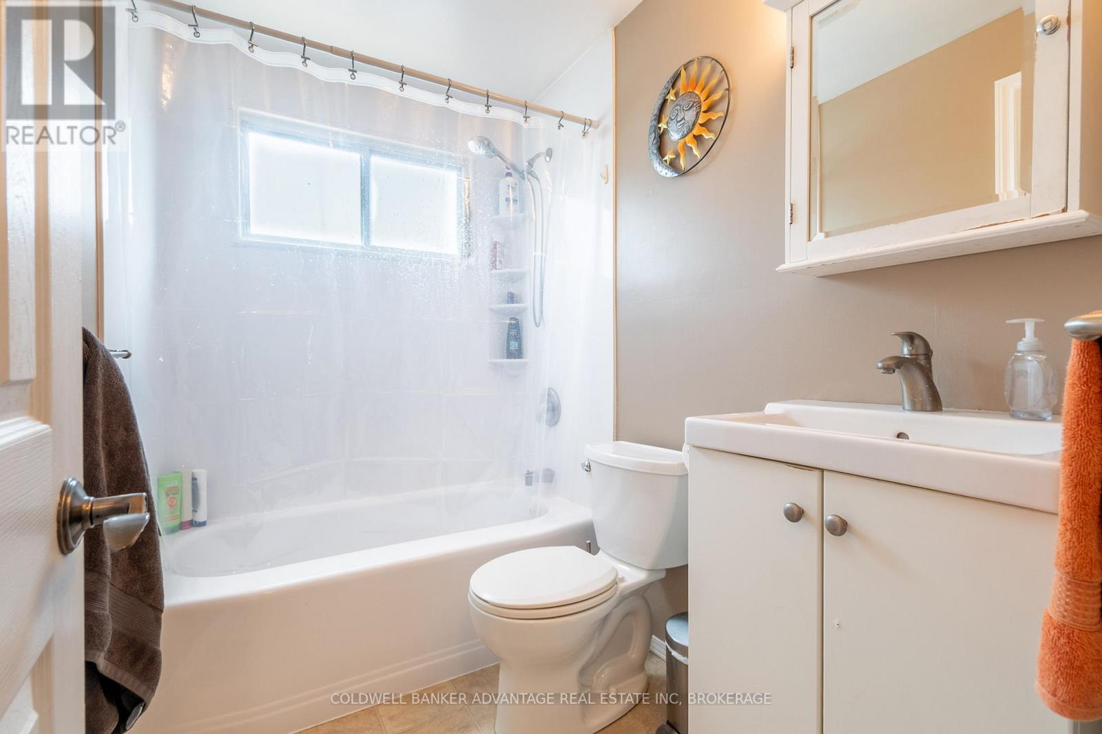 141 LINWELL ROAD - 19
