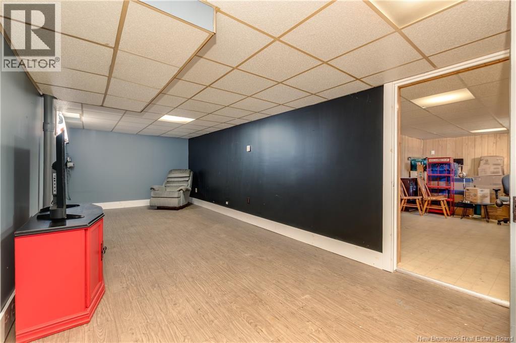 196 Waverley Avenue - 18