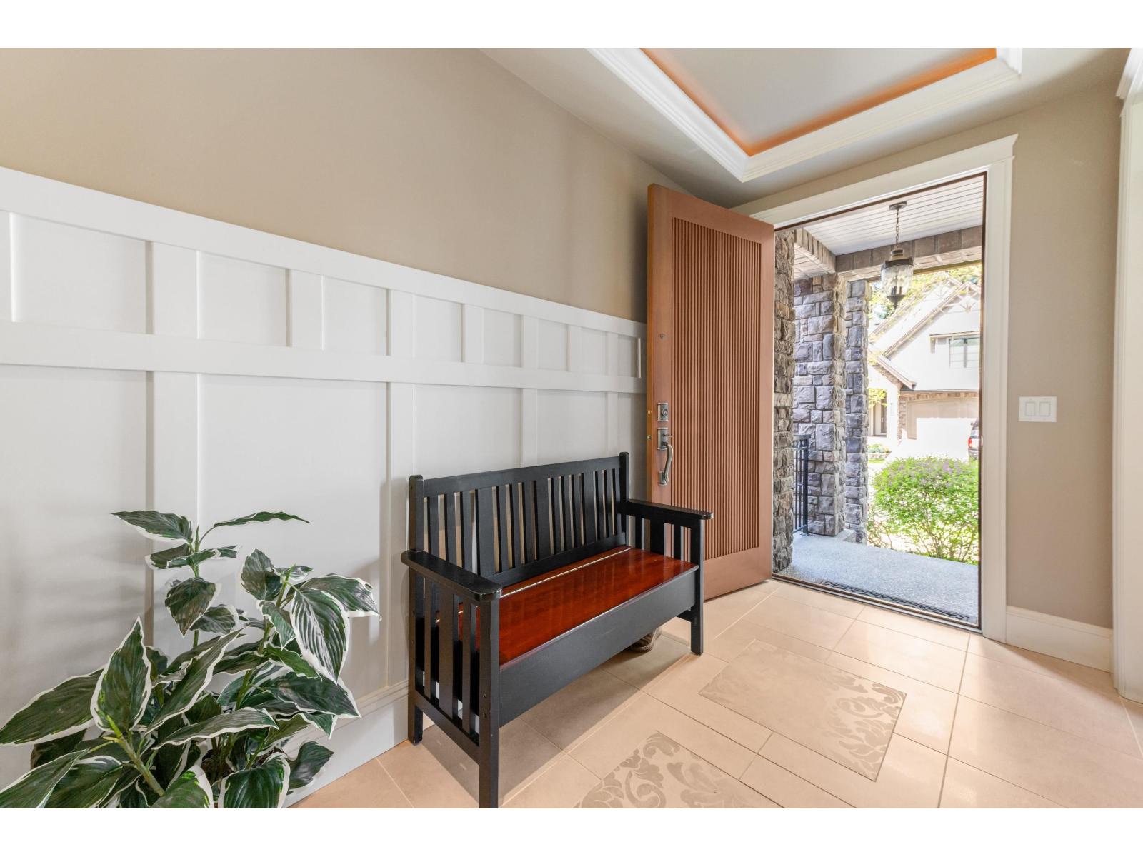 House in Surrey - Image 33