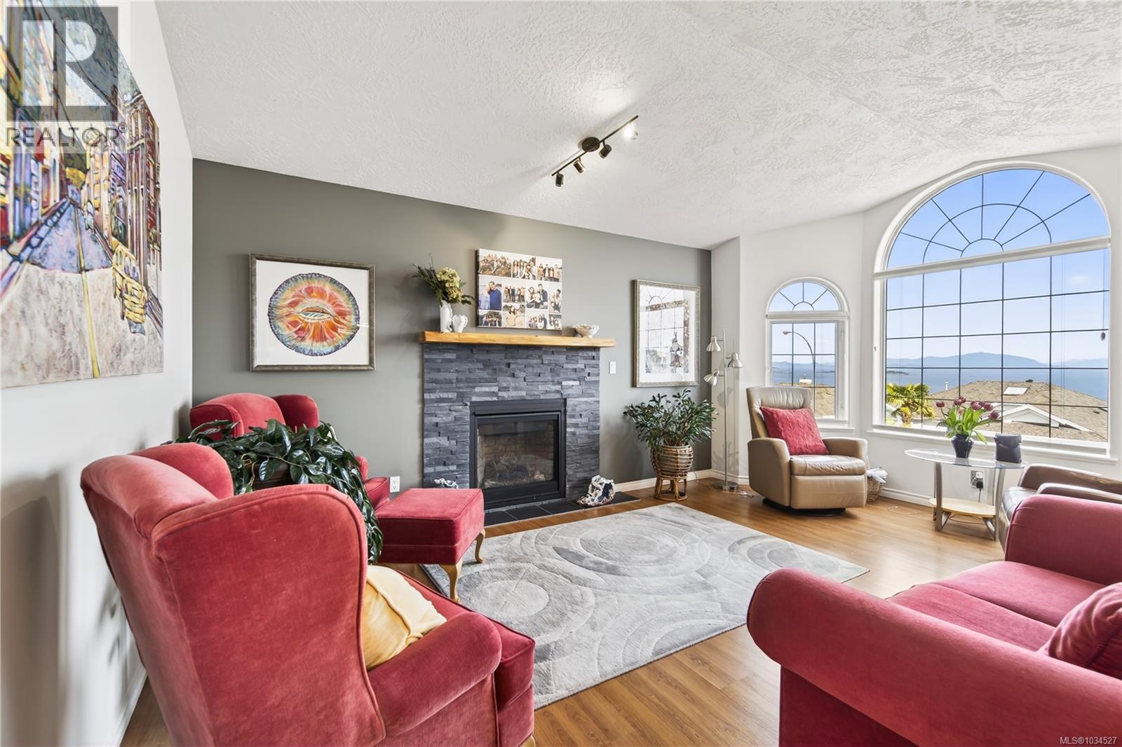6379 Groveland Dr - 22