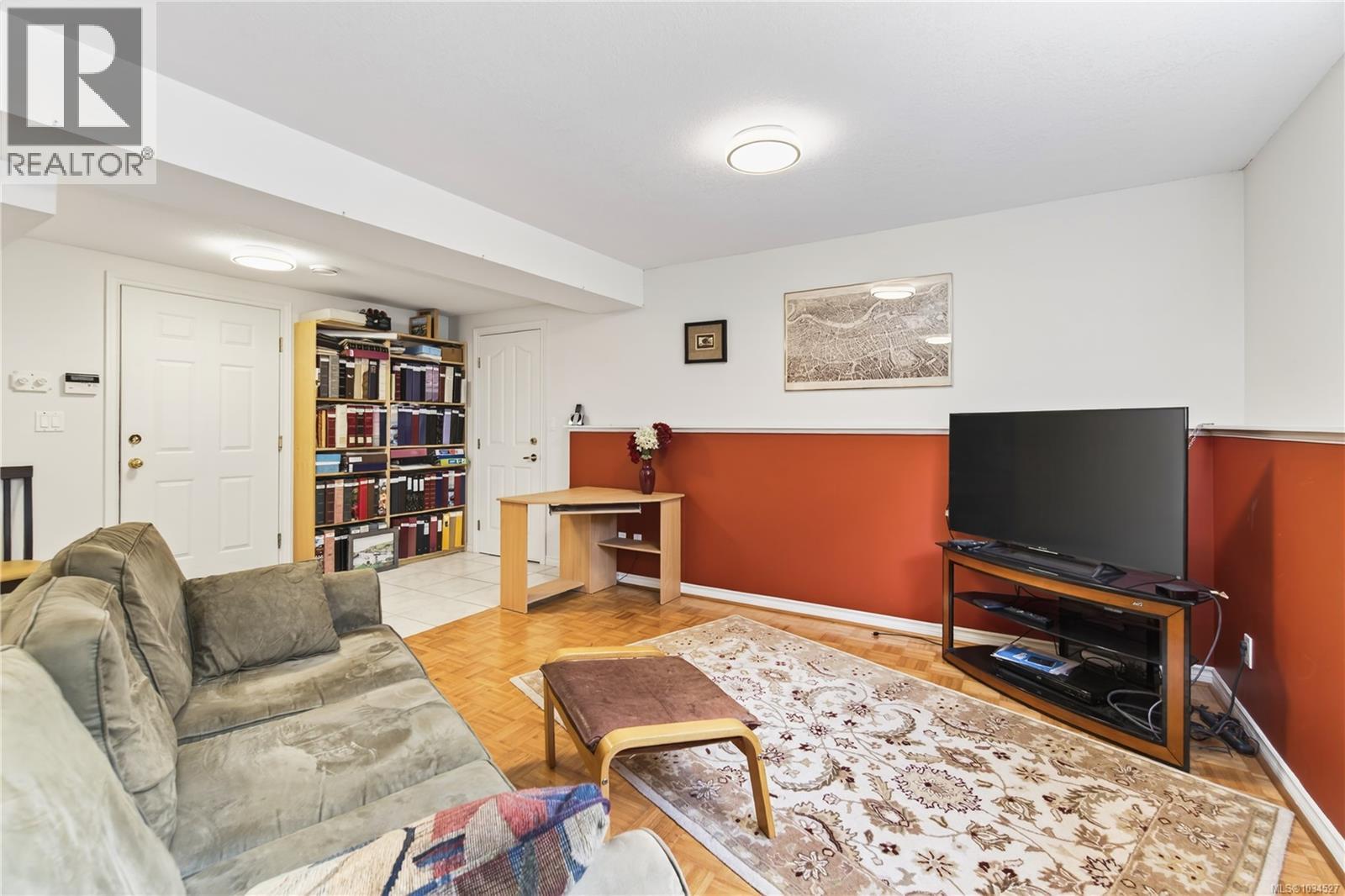 6379 Groveland Dr - 77