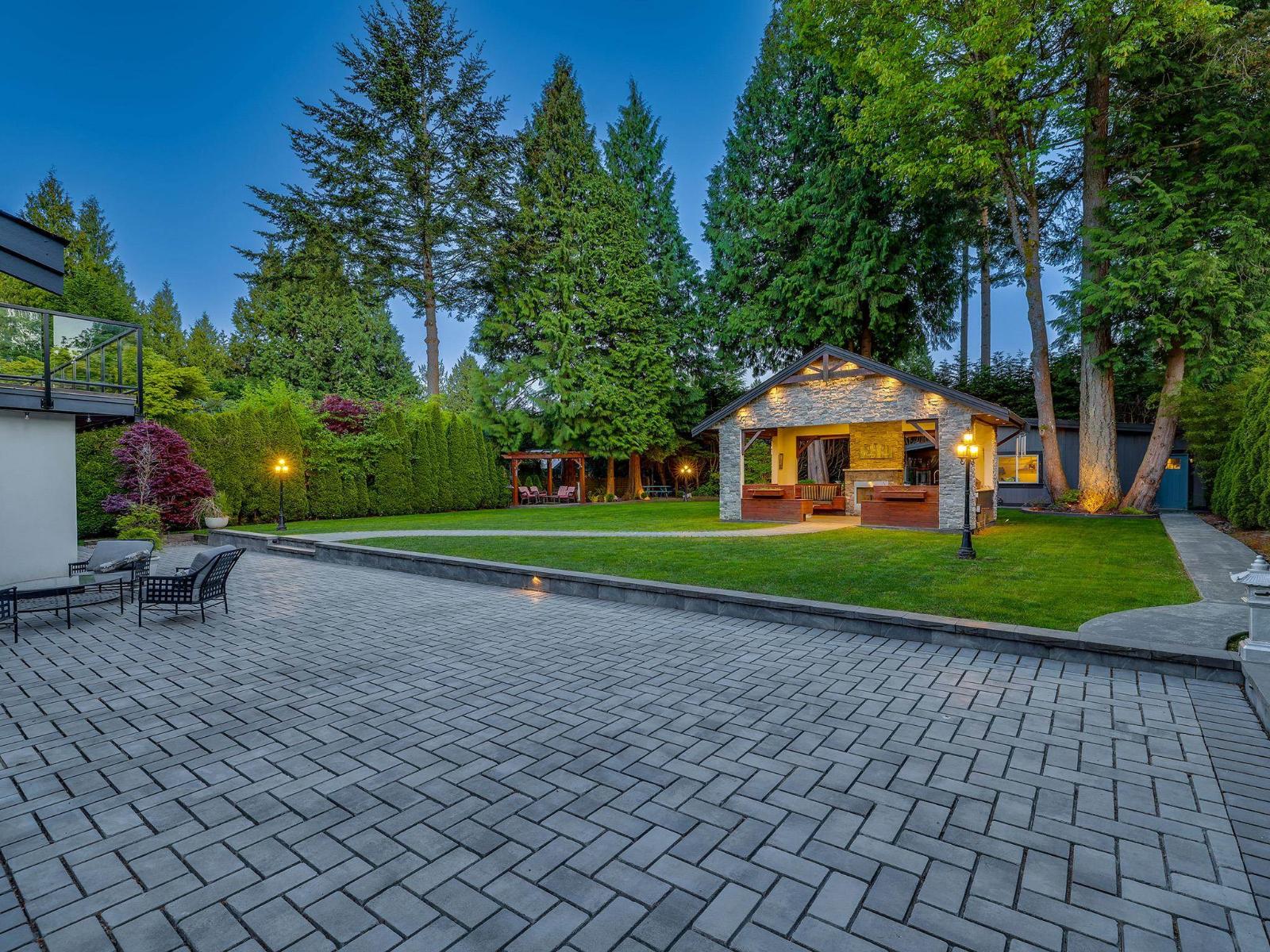 13330 20 AVENUE, Surrey