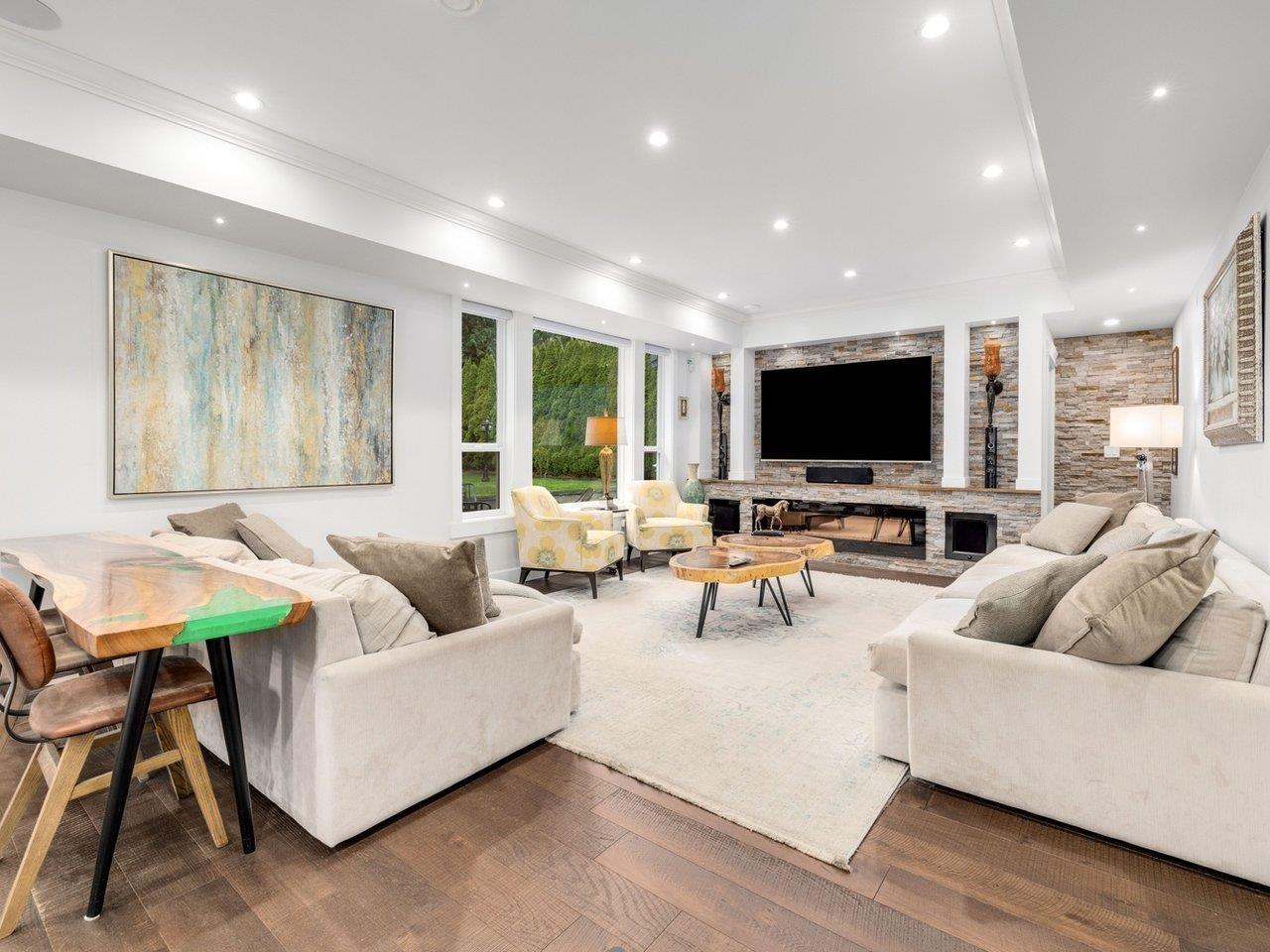 13330 20 AVENUE, Surrey