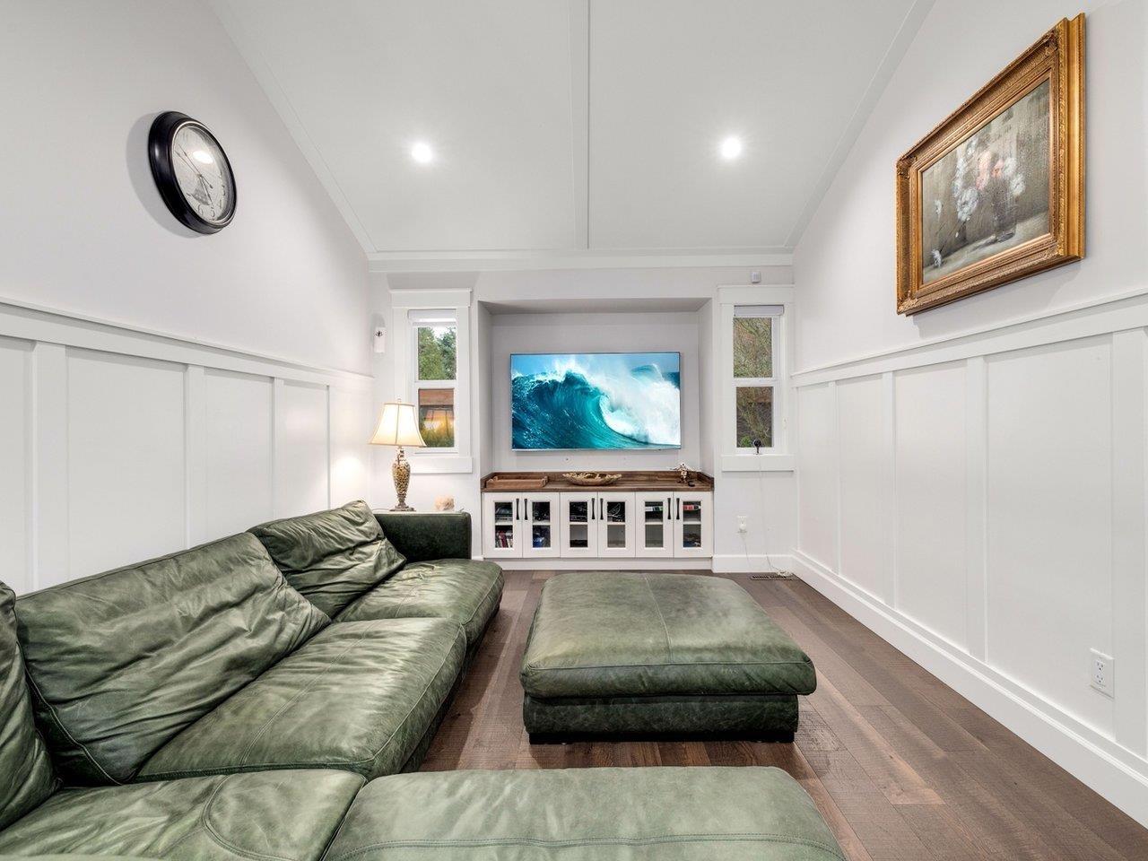 13330 20 AVENUE, Surrey
