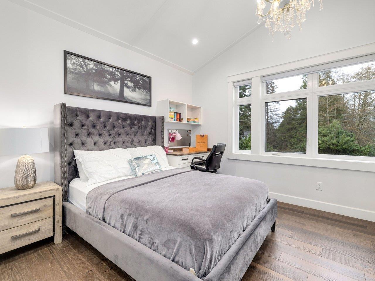 13330 20 AVENUE, Surrey