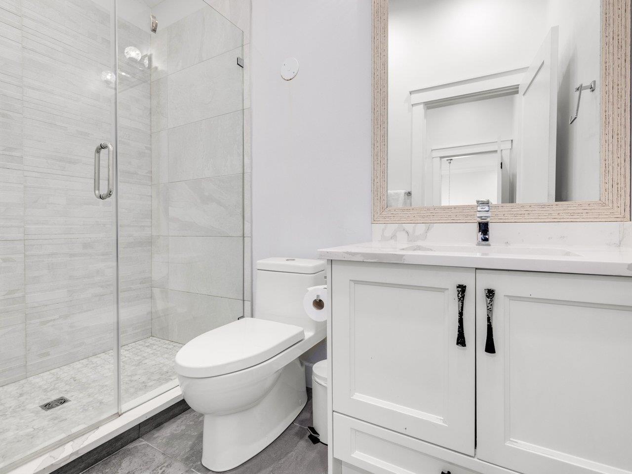 13330 20 AVENUE, Surrey