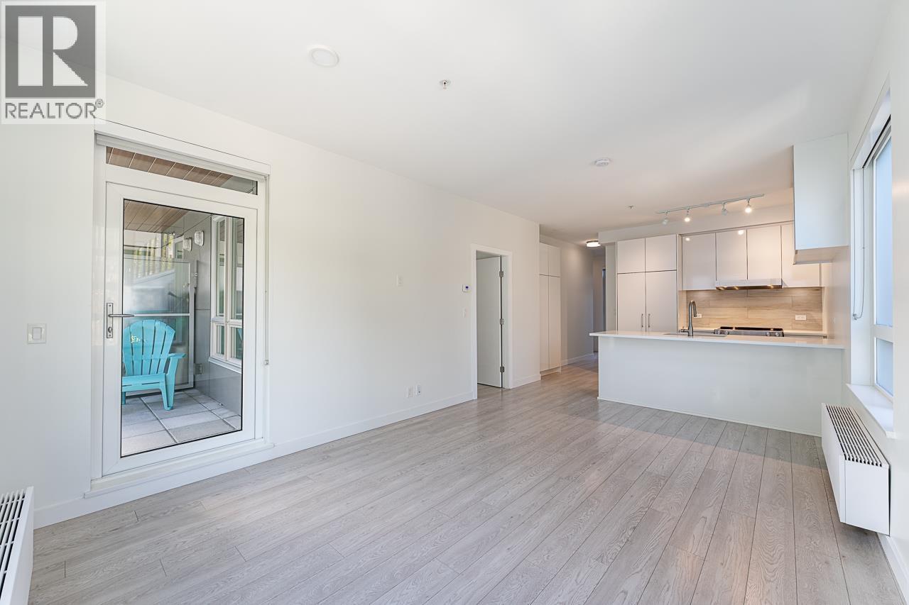 204 711 W 14TH STREET, North Vancouver