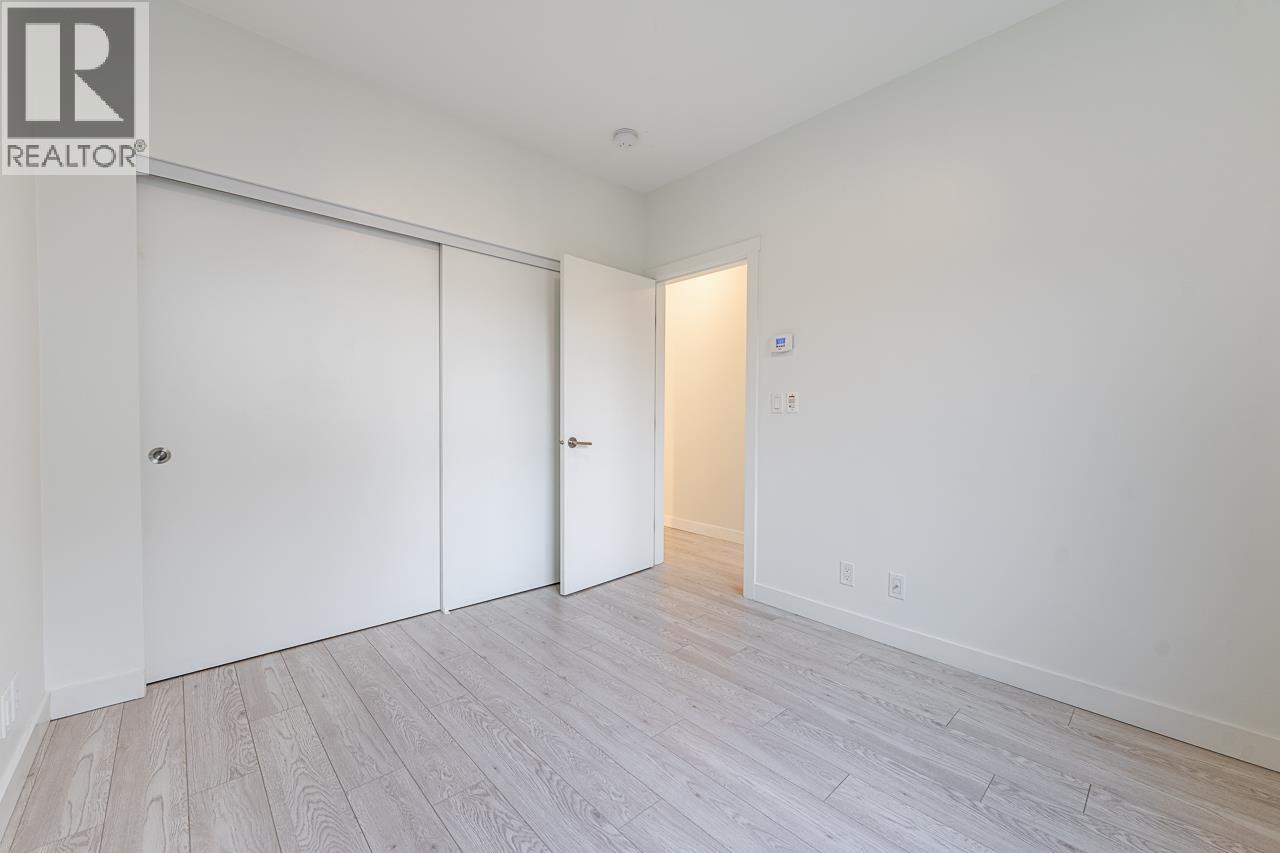 204 711 W 14TH STREET, North Vancouver