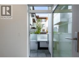 204 711 W 14th Street, North Vancouver, BC V7M3E8 Photo 6