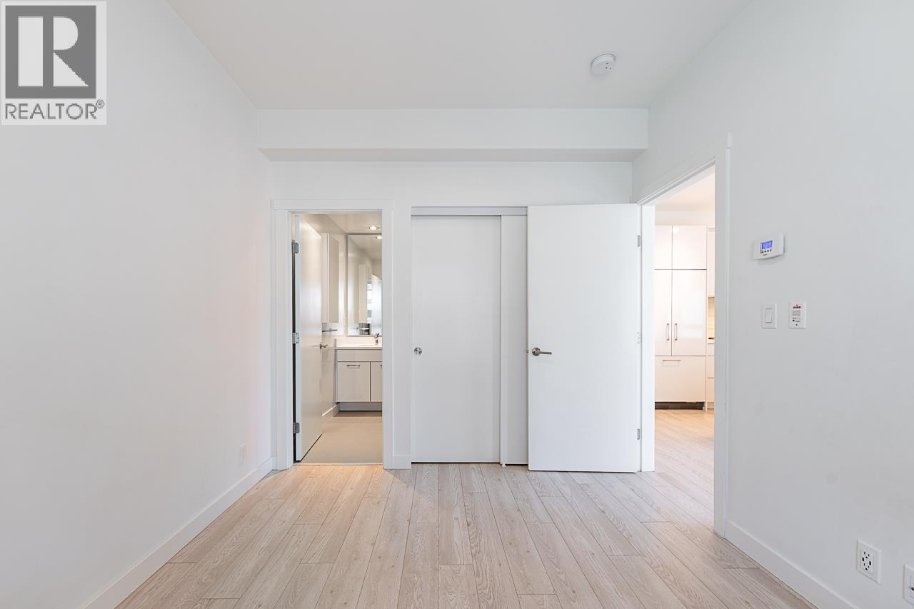 204 711 W 14TH STREET, North Vancouver