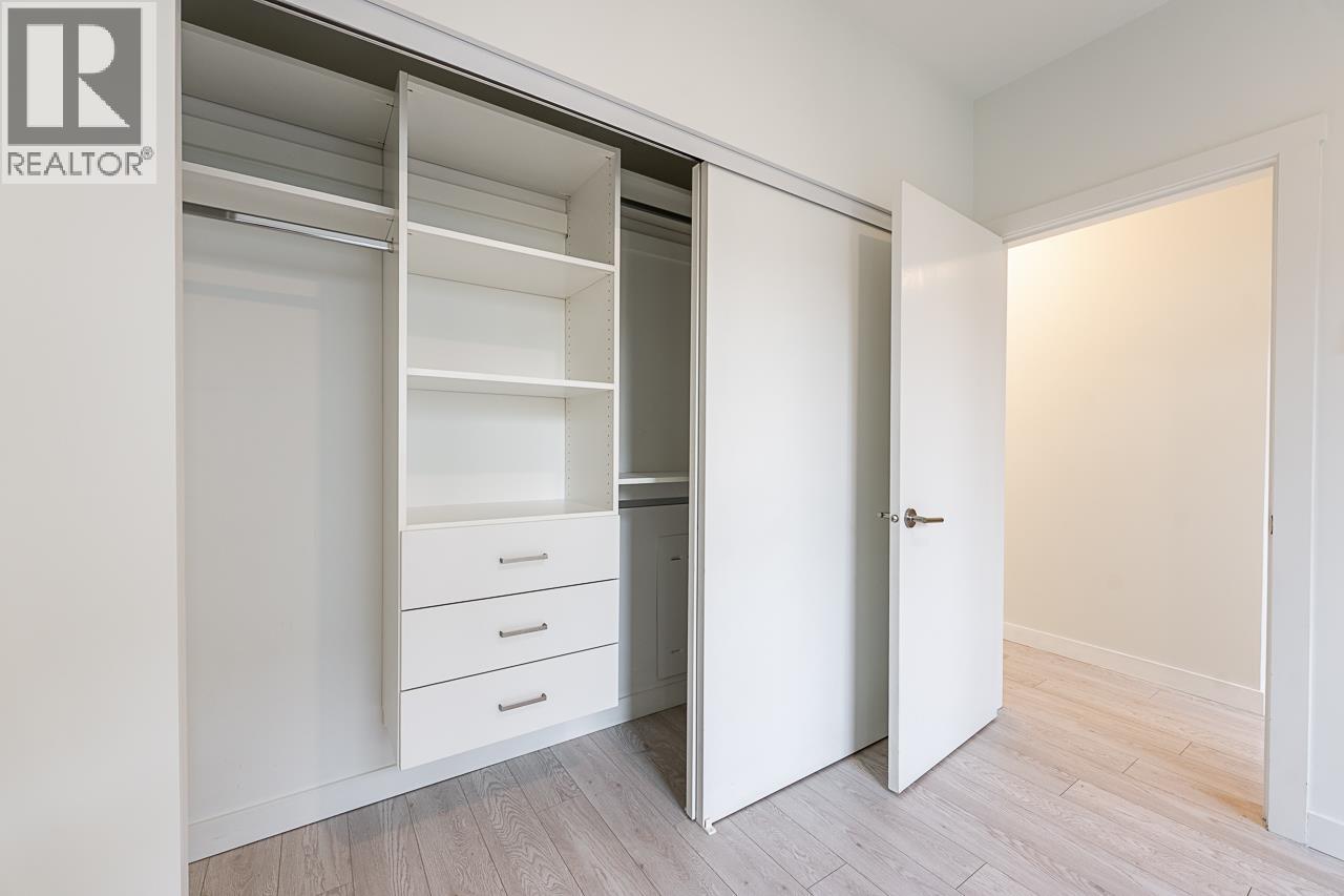 204 711 W 14TH STREET, North Vancouver