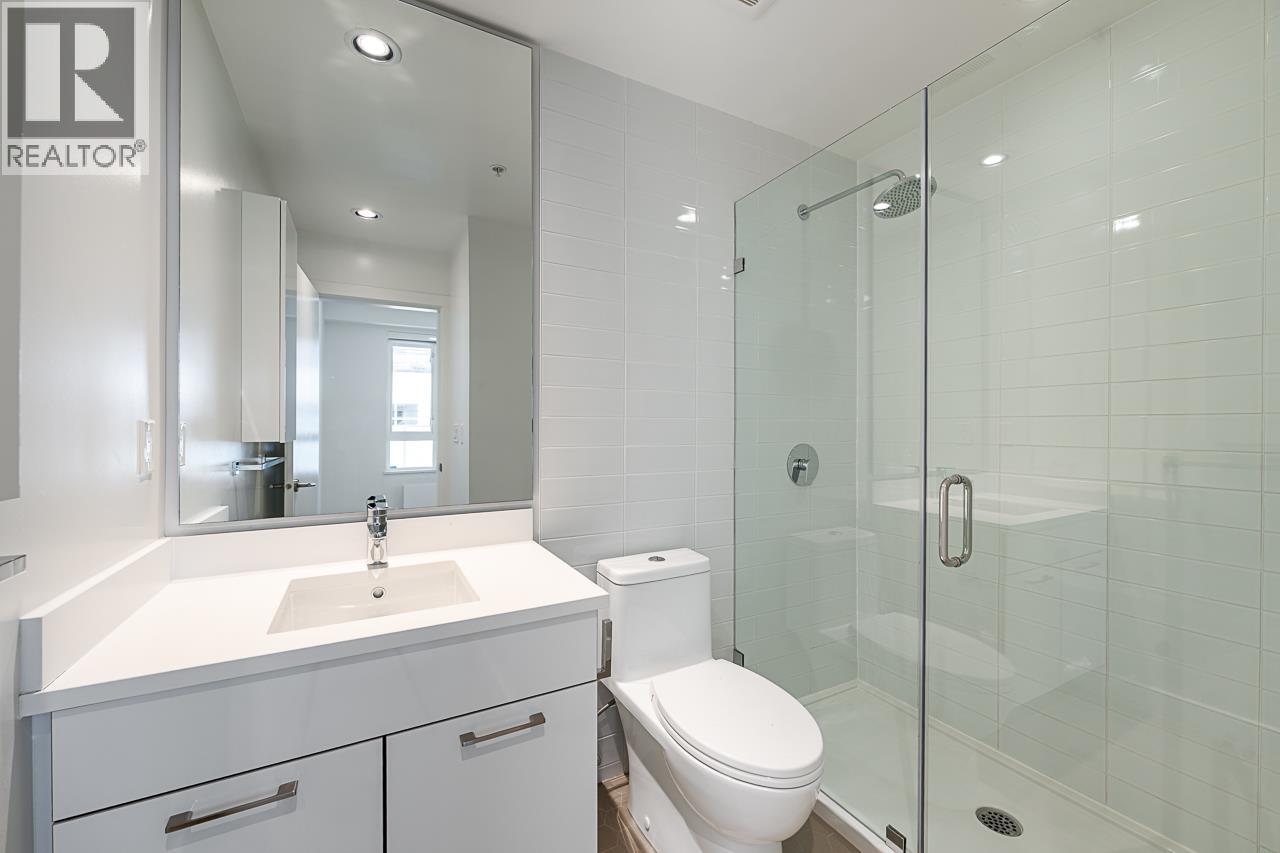 204 711 W 14TH STREET, North Vancouver