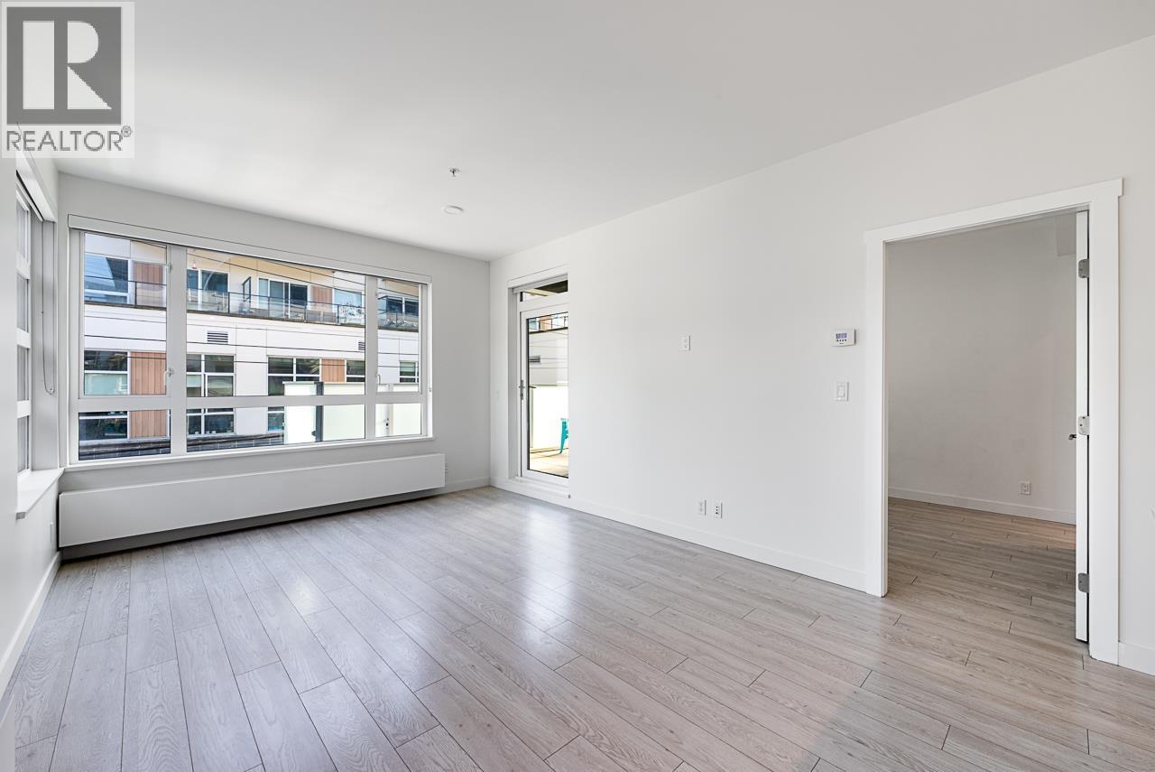 204 711 W 14TH STREET, North Vancouver