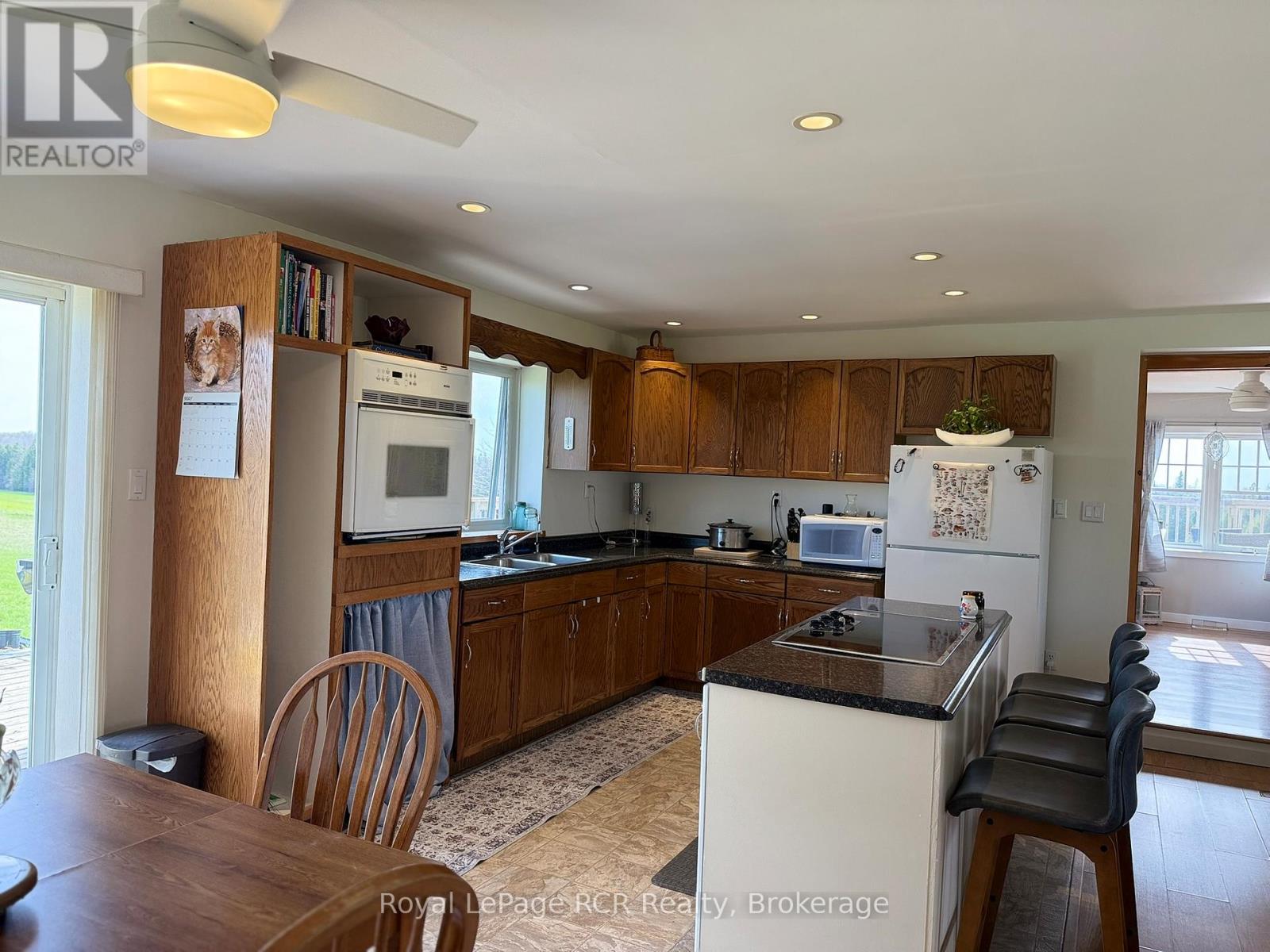 385190 CONCESSION 4A - 12