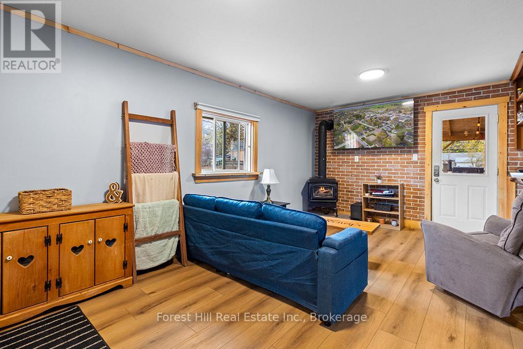 66 3RD STREET SW - 4