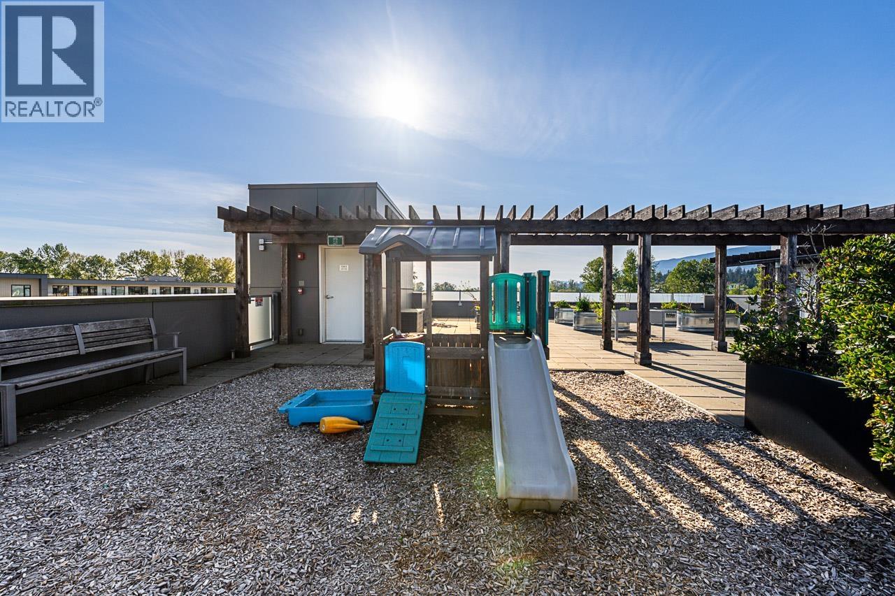 204 711 W 14TH STREET, North Vancouver