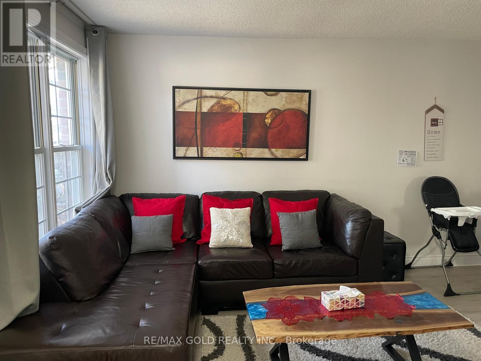 53 DUNCAN AVENUE - Image 2