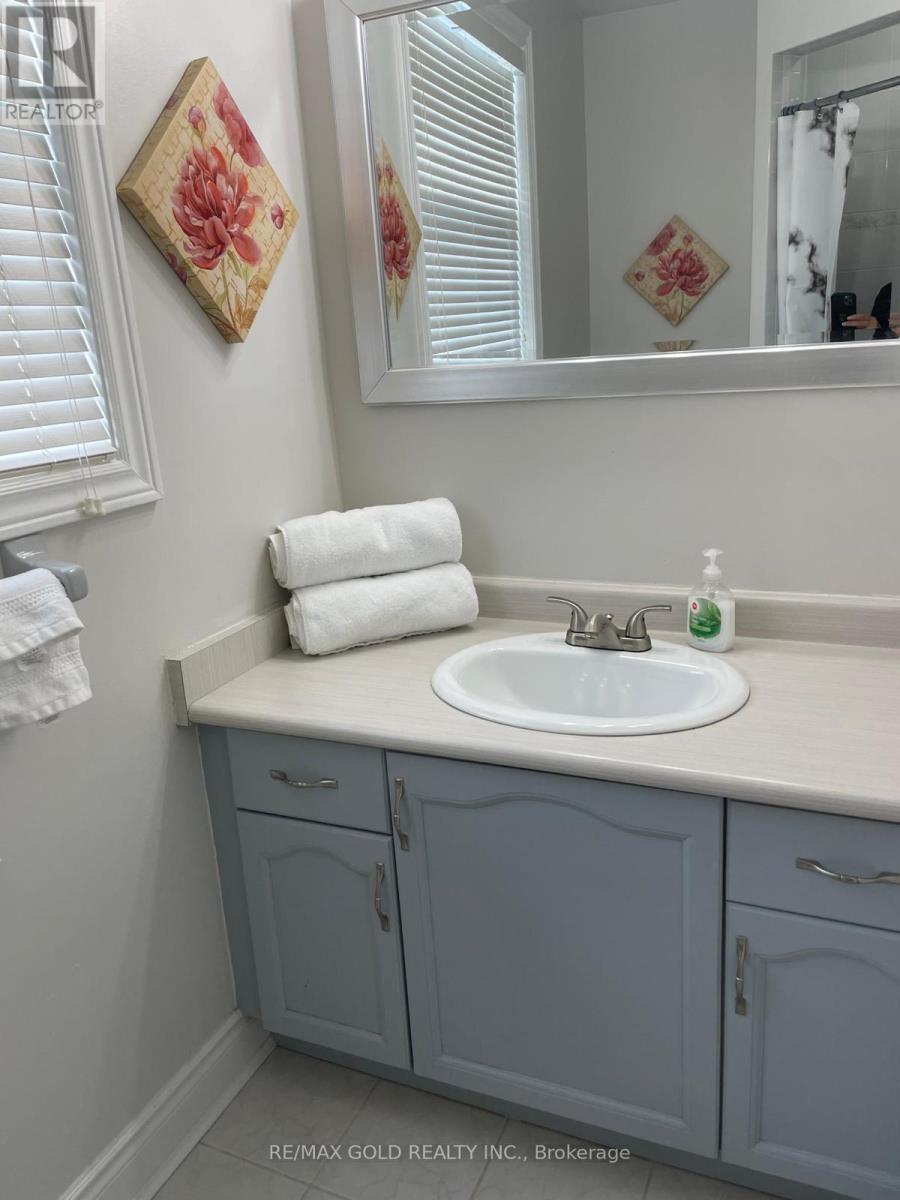 53 DUNCAN AVENUE - 25