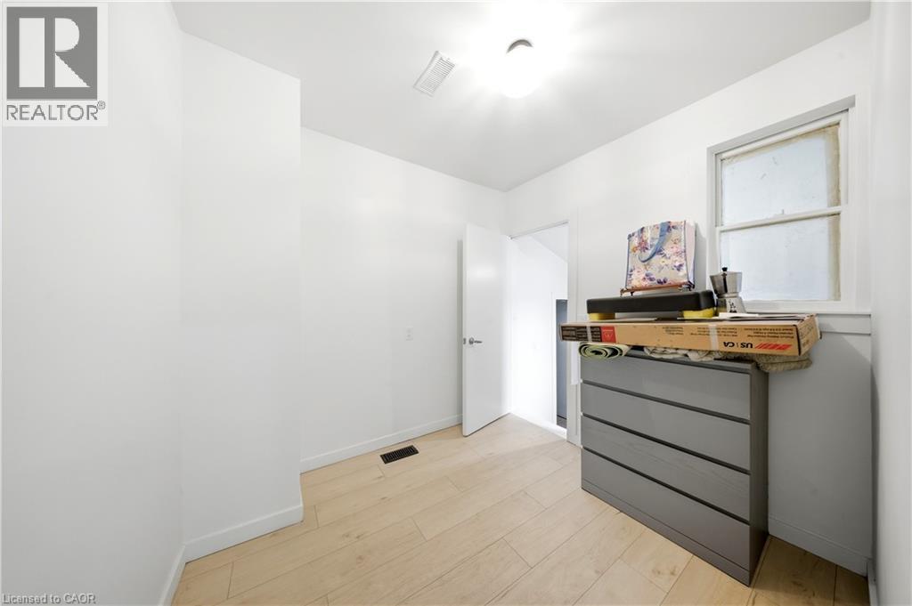 200 MADISON Avenue S - 17