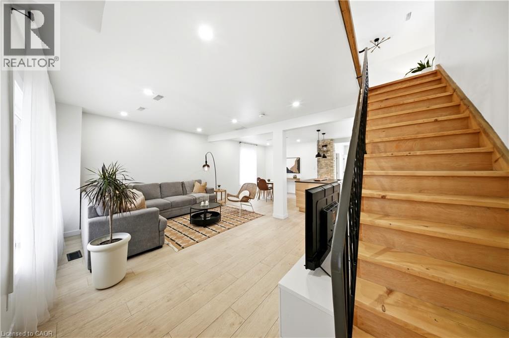 200 MADISON Avenue S, Kitchener, Ontario, N2G3M8 — Photo 7