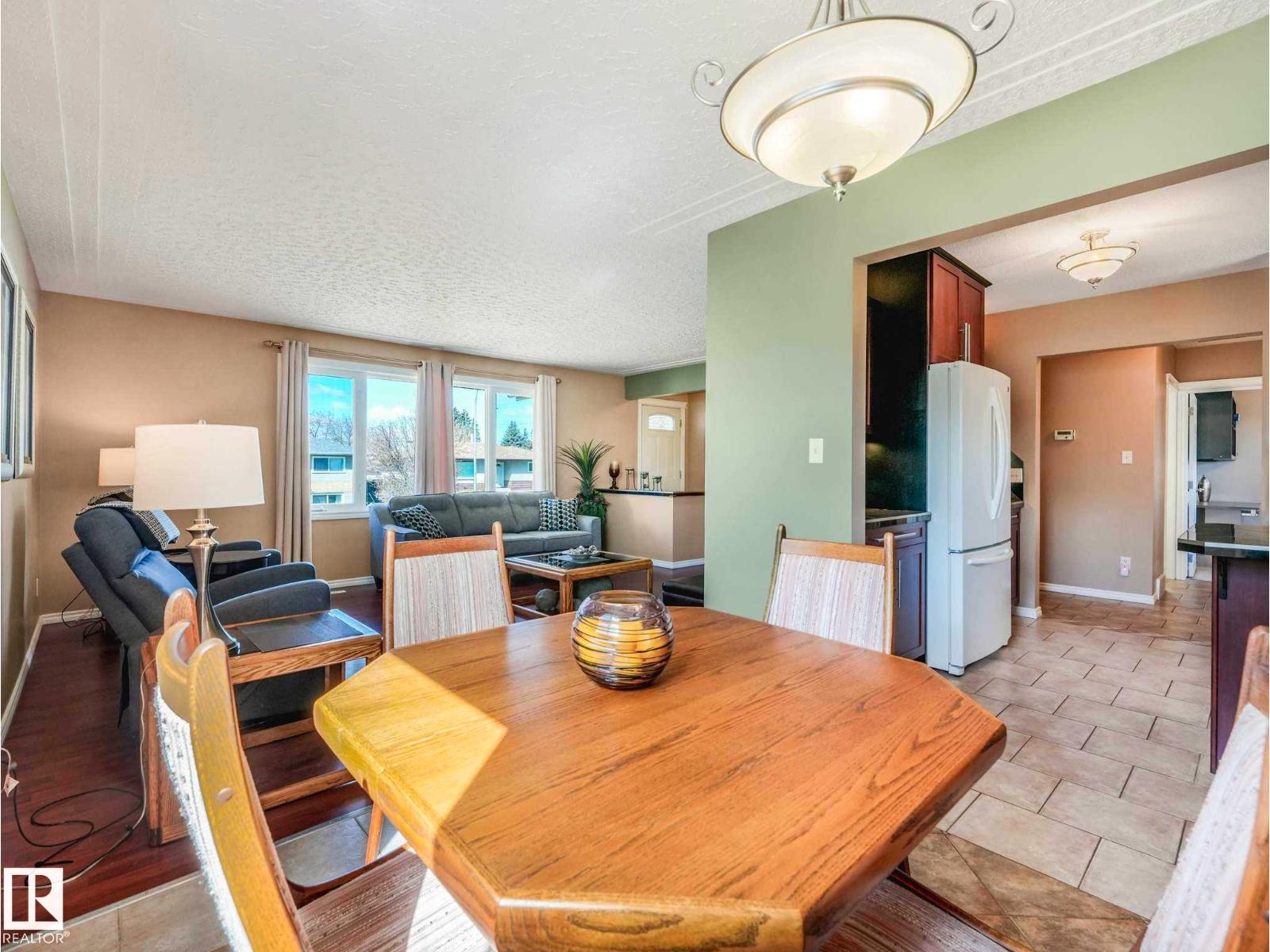 12715 95 ST NW, Edmonton
