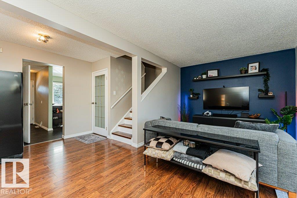 14678 54 ST NW, Edmonton