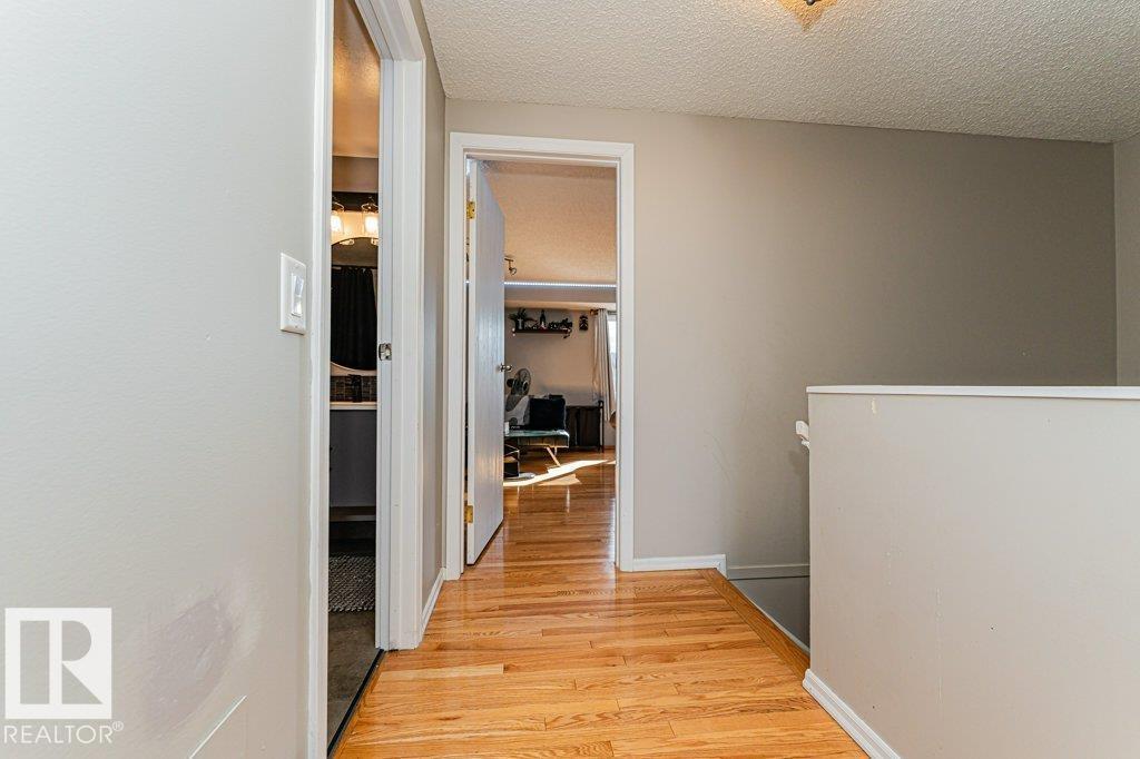 14678 54 ST NW, Edmonton