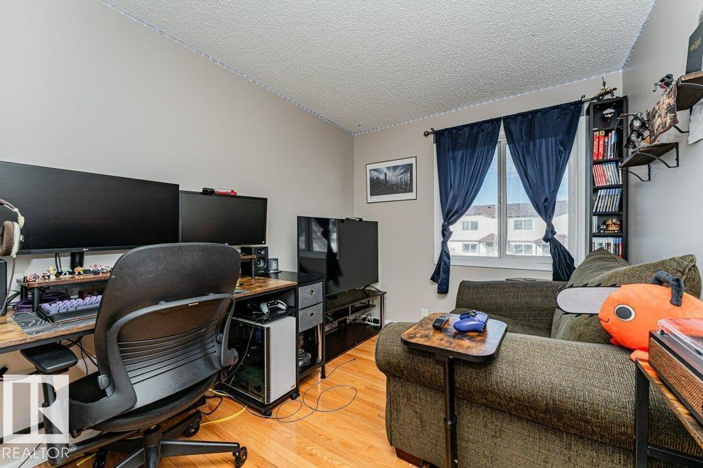 14678 54 ST NW, Edmonton