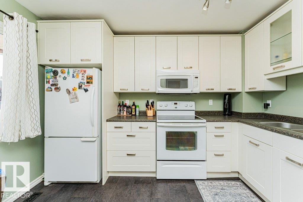 14678 54 ST NW, Edmonton