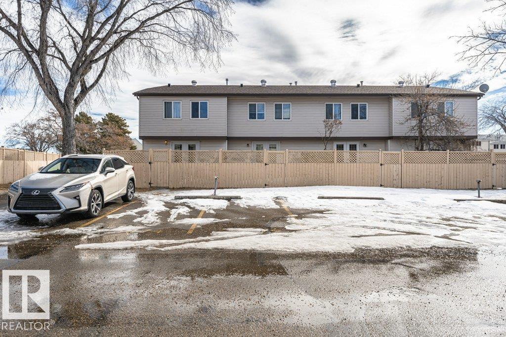14678 54 ST NW, Edmonton