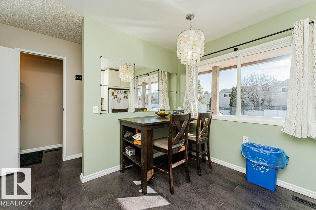 14678 54 ST NW, Edmonton