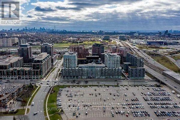 #703E 555 WILSON AVENUE - 23