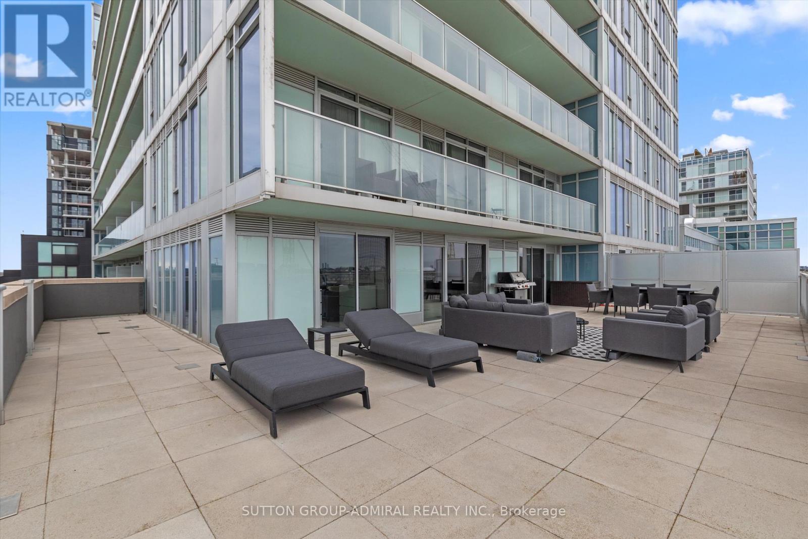 #703E 555 WILSON AVENUE - 16