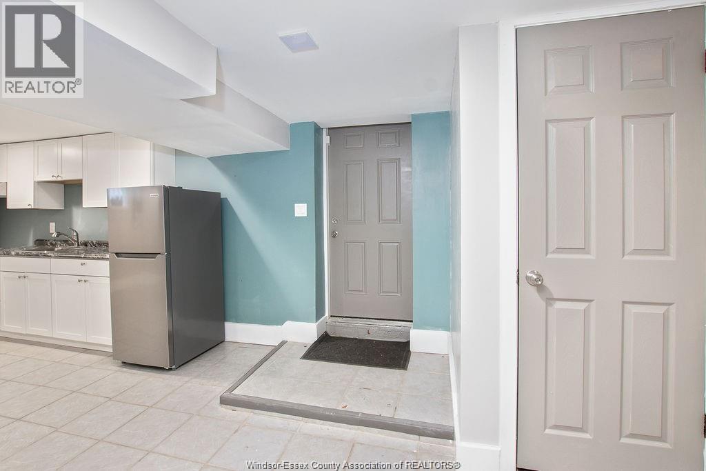 1623-25 DROUILLARD Unit# LOWER, Windsor, Ontario, N8Y2S4 — Photo 2