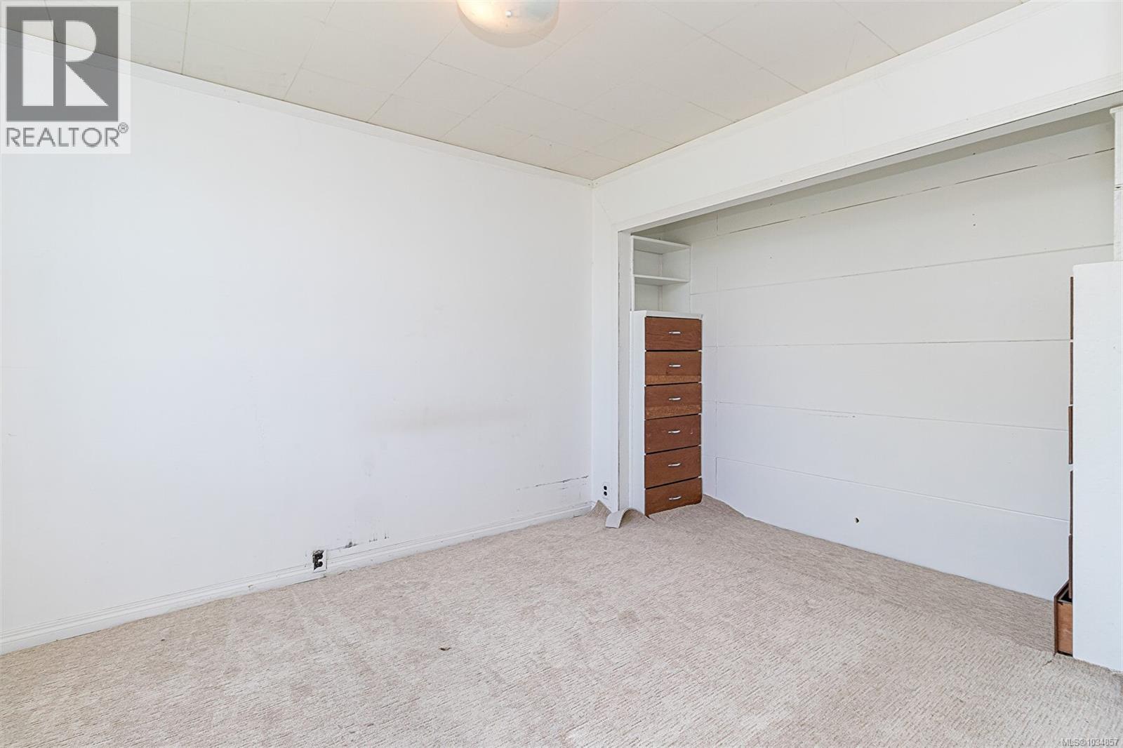 9892 Maple St - 11