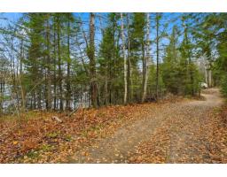 247 Ch. Du Lac-à-larche, Cayamant, QC J0X1Y0 Photo 13