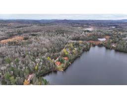 247 Ch. Du Lac-à-larche, Cayamant, QC J0X1Y0 Photo 8