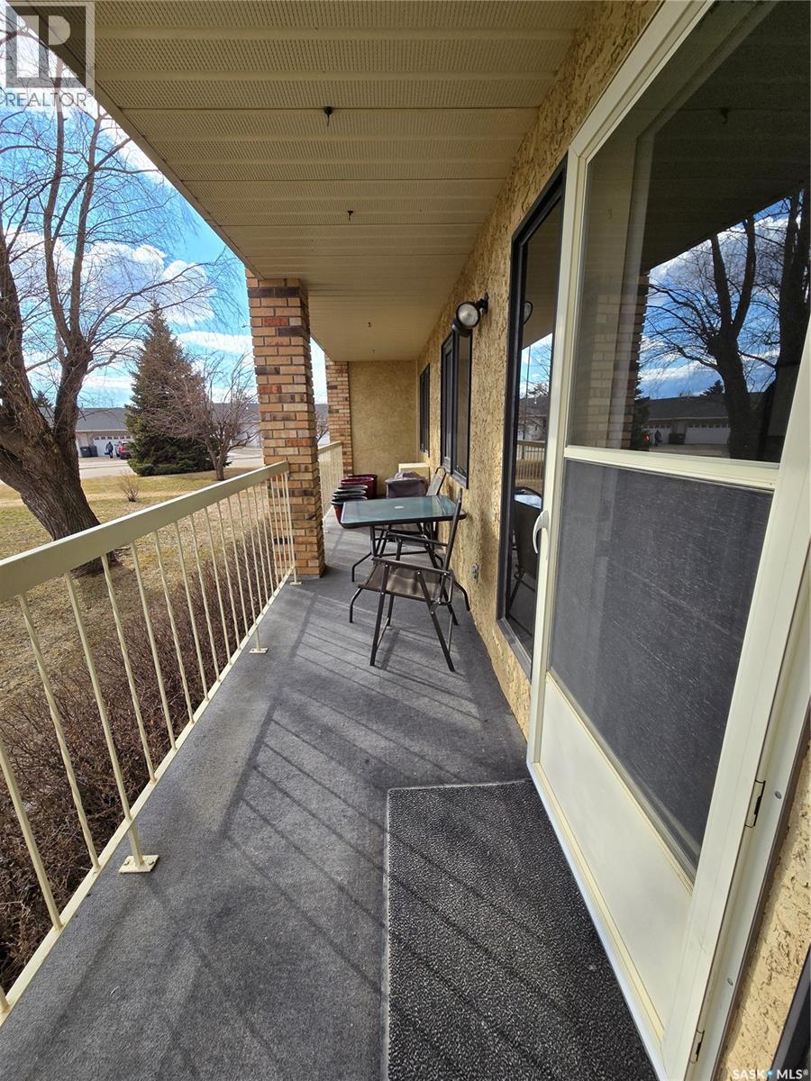 103 27 Erichsen PLACE — photo 21