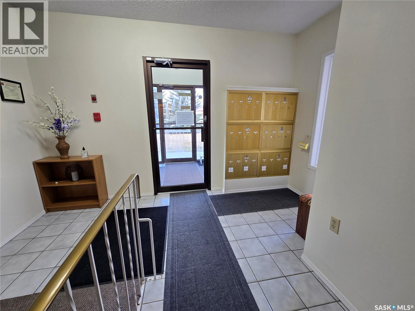 103 27 Erichsen PLACE — photo 22