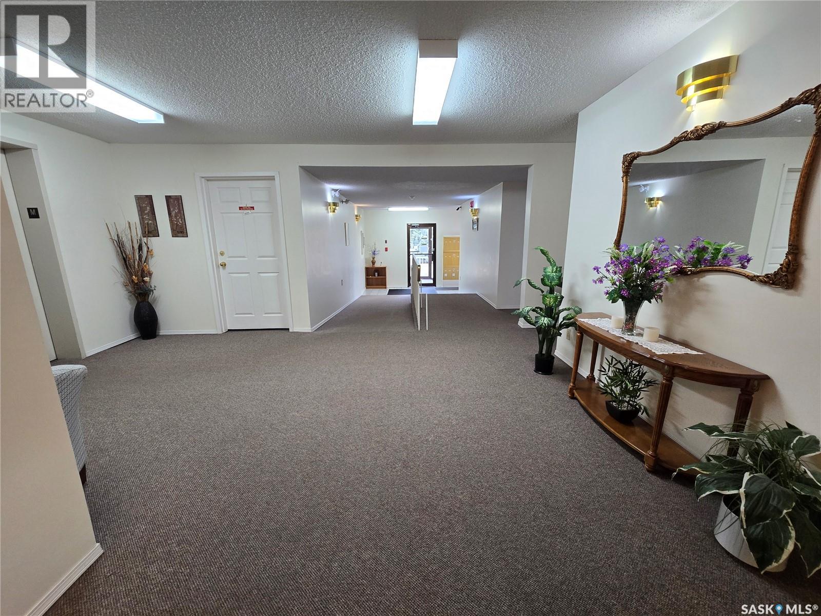 103 27 Erichsen PLACE — photo 23