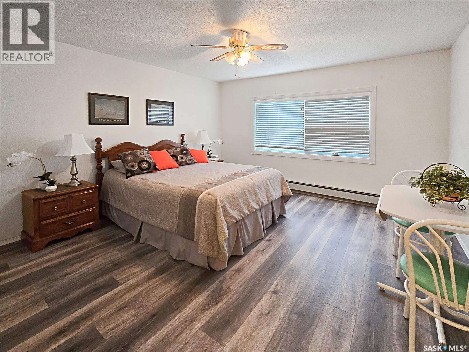103 27 Erichsen PLACE — photo 24