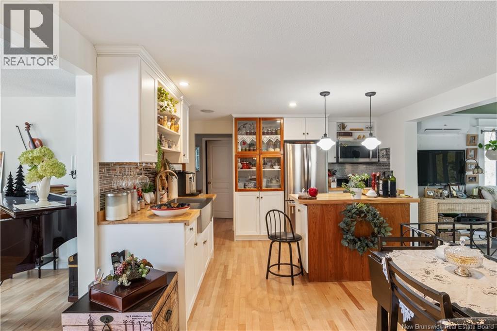 22 Rue Beausejour Street - 14